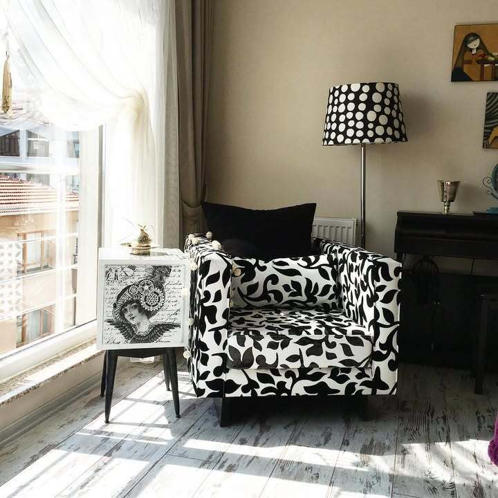 Monochrome Chic in the Sunlight