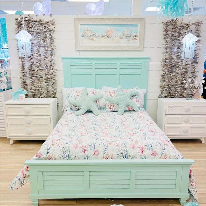 Serene Sea Shells and Soft Pastels